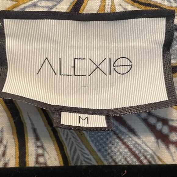 Alexis Seila Split-Neck Long-Sleeve Palm-Print Top size Medium - Picture 7 of 10